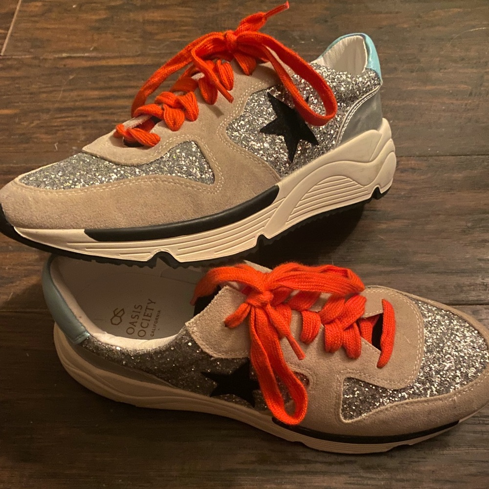 Women’s shoes